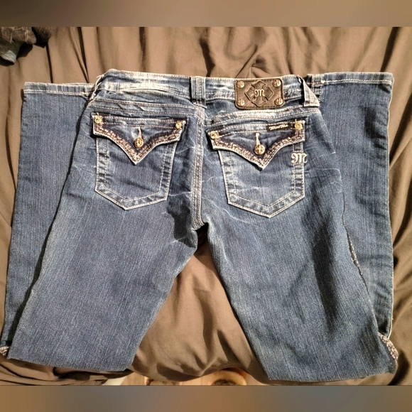 Jeans and size 28 - Picture 1 of 2